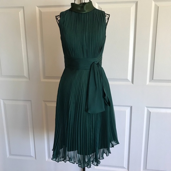 emerald green pleated dress